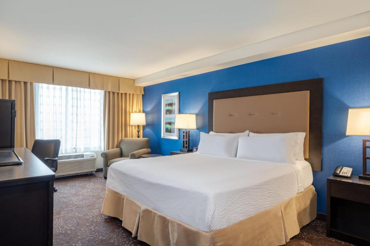 Holiday Inn - Terre Haute By Ihg Zewnętrze zdjęcie