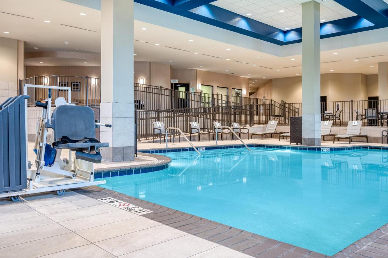 Holiday Inn - Terre Haute By Ihg Zewnętrze zdjęcie