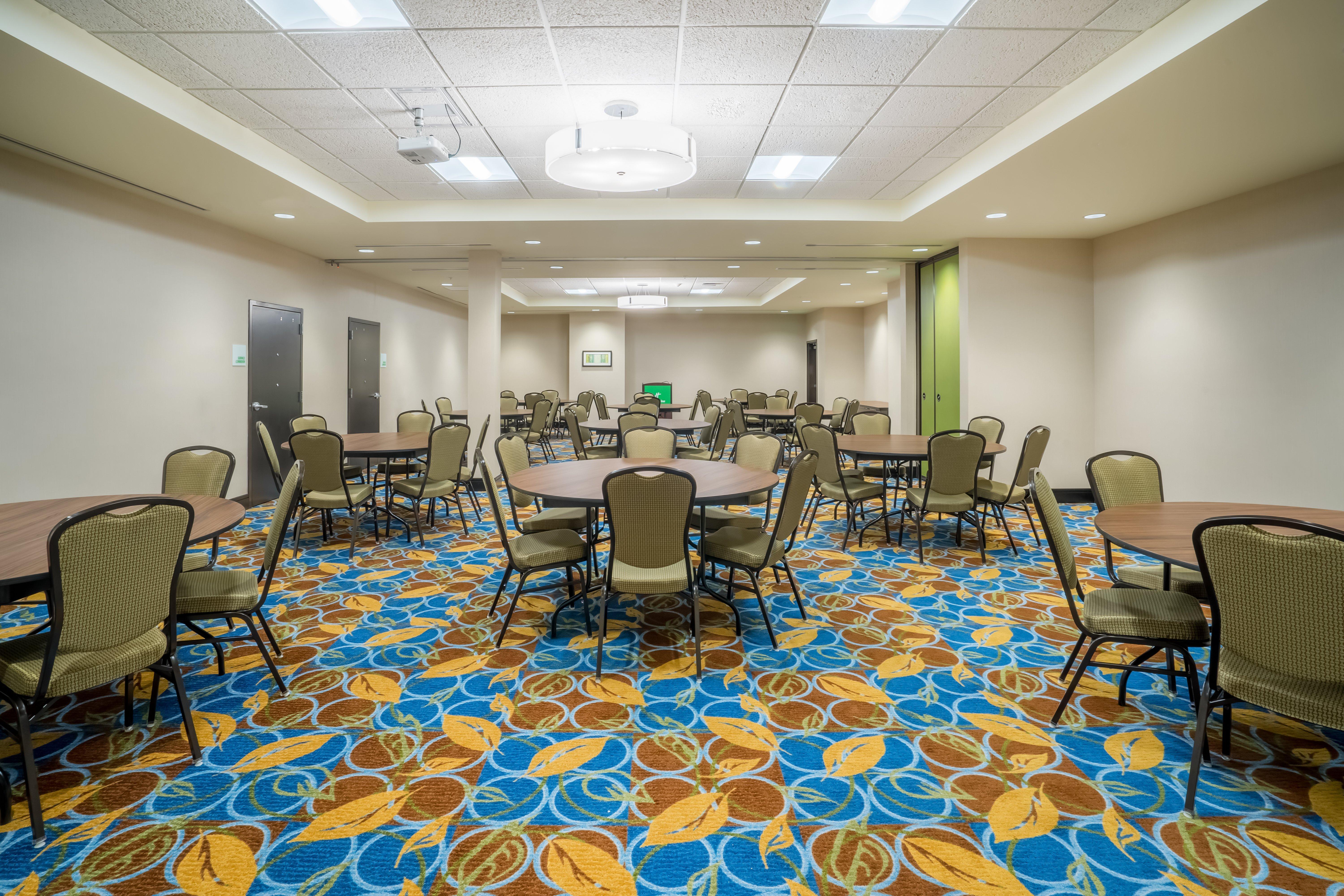 Holiday Inn - Terre Haute By Ihg Zewnętrze zdjęcie