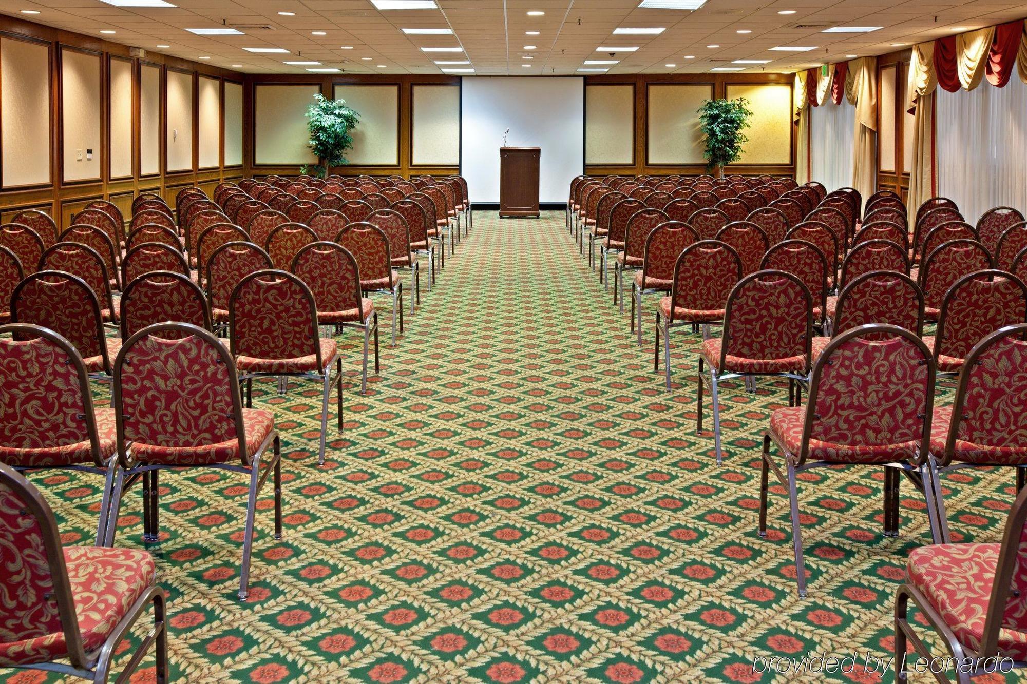 Holiday Inn - Terre Haute By Ihg Zewnętrze zdjęcie