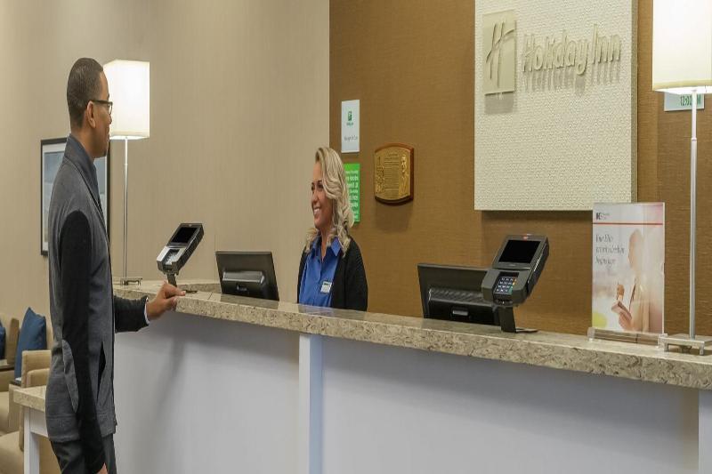 Holiday Inn - Terre Haute By Ihg Zewnętrze zdjęcie